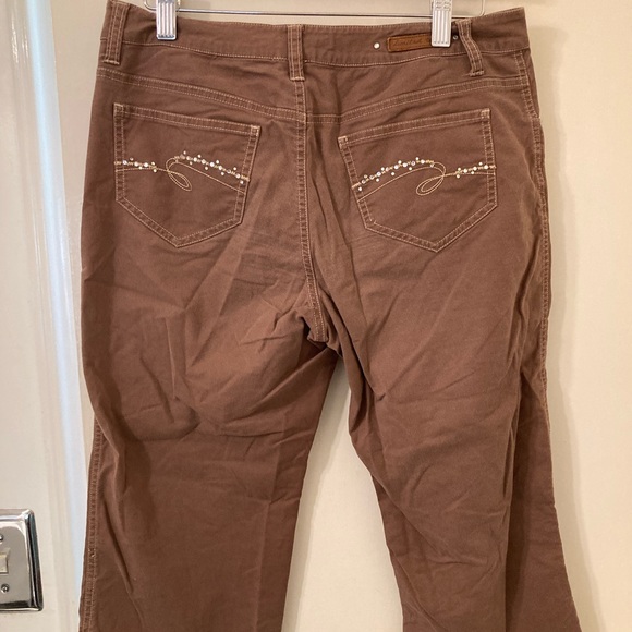 Limited Too Capris With Rhinestones. Brown. Size 18R. Jeans. Short Pants. Summer - Picture 4 of 8